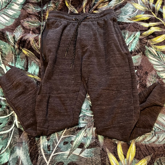 American Eagle Flex Joggers - Picture 1 of 3